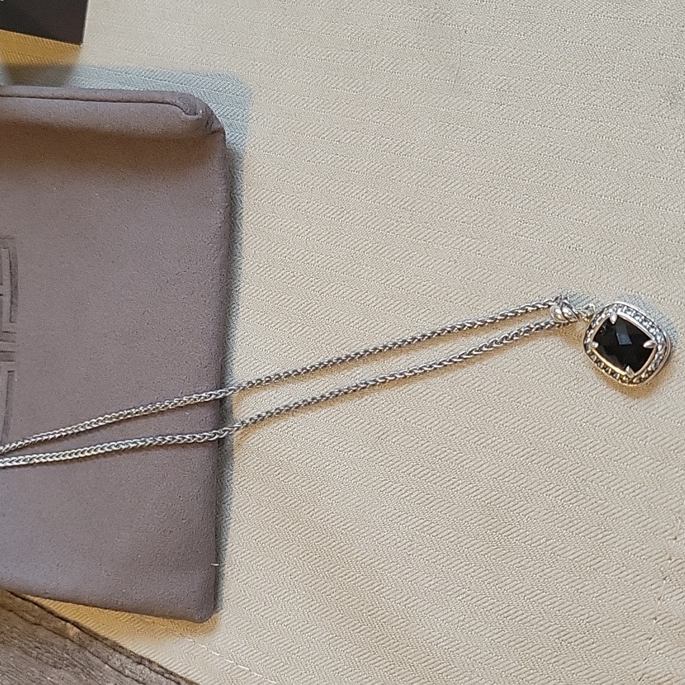 Gorgeous EFFY Onyx and Diamond necklace in sterling silver